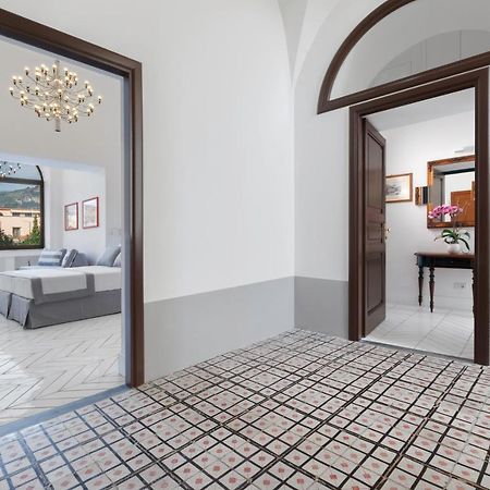 Estate4Home - Iommella Luxury Rooms Сант'Агнело Екстериор снимка