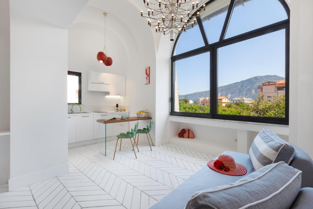 Estate4Home - Iommella Luxury Rooms Сант'Агнело Екстериор снимка